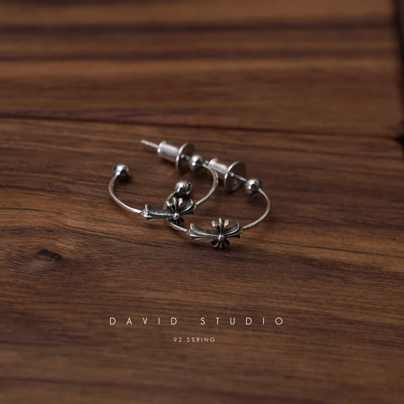 CHROME HEARTS SKINNY BANGLE BABYFAT EARRING