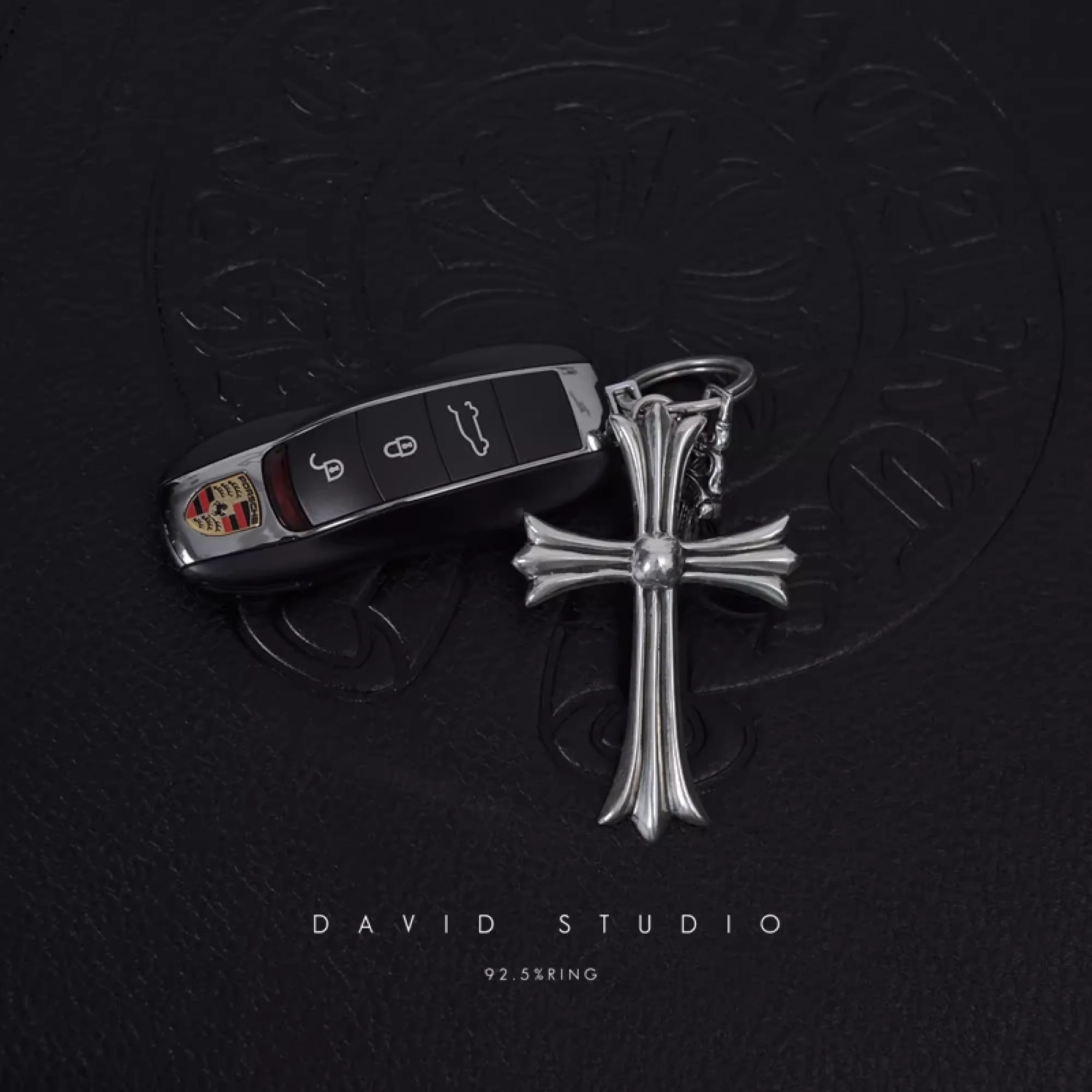 CHROME HEARTS CROSS AND DAGGER KEY RING