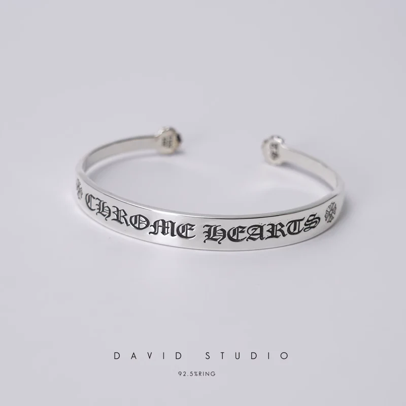 CH PLUS LOGO FLAT CUFF