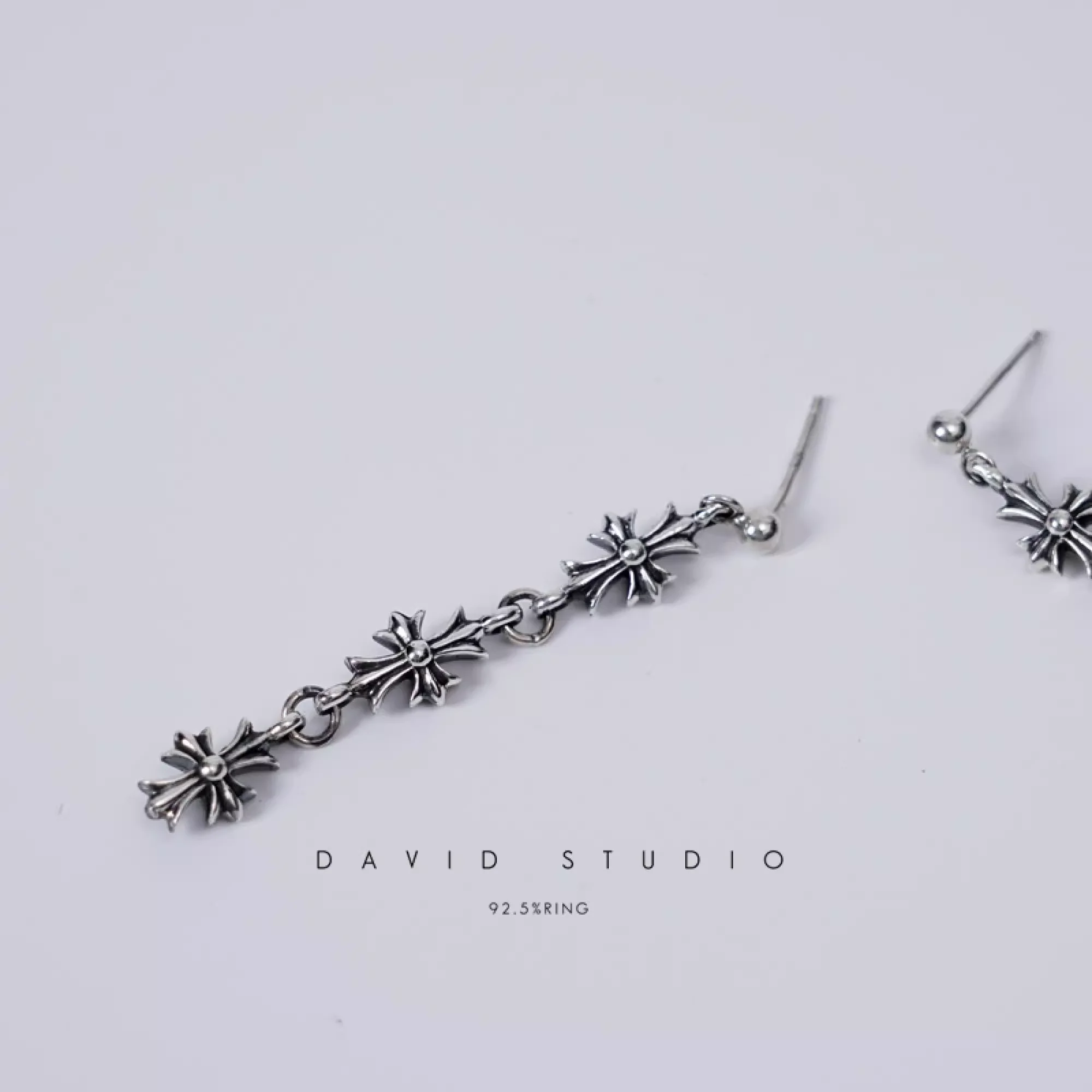 CHROME HEARTS 3 DROP CROSS EARRING
