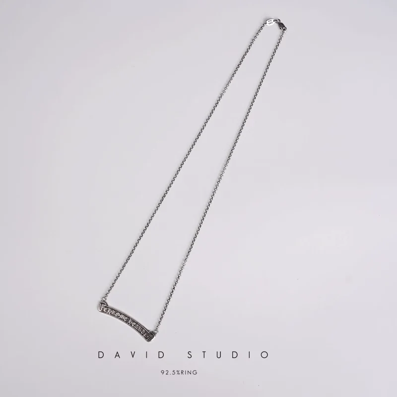 CH LOGO NECKLACE – ROLL CHAIN