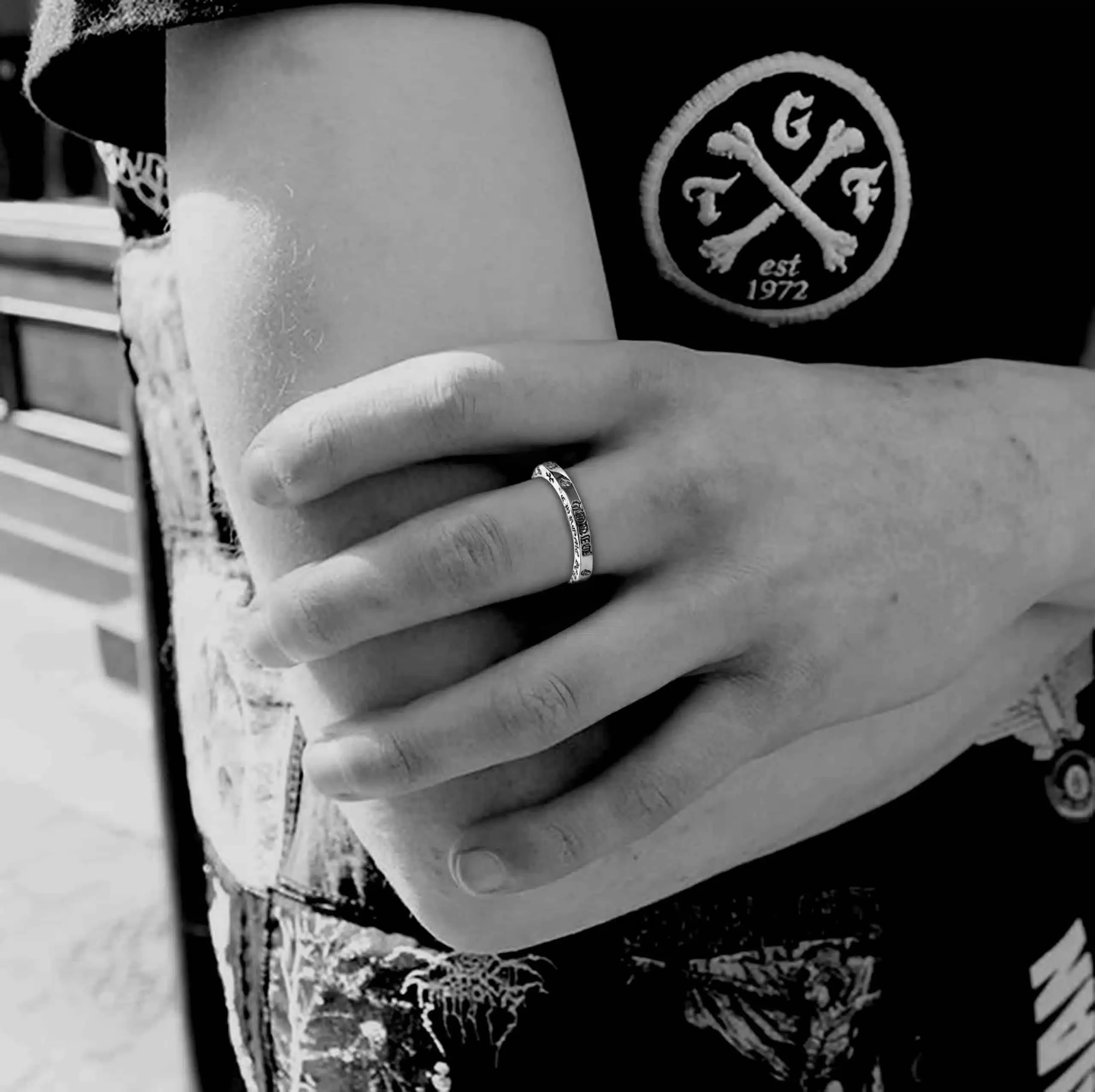 CHROME HEARTS 3MM THE ROLLING STONES B*TCH SPACER RING