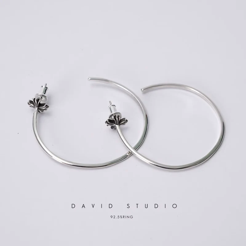 CHROME HEARTS CH PLUS HOOP EARRING