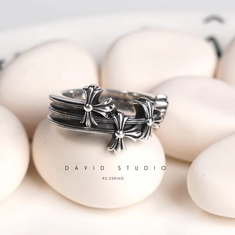 CHROME HEARTS CEMETERY HOOP RING