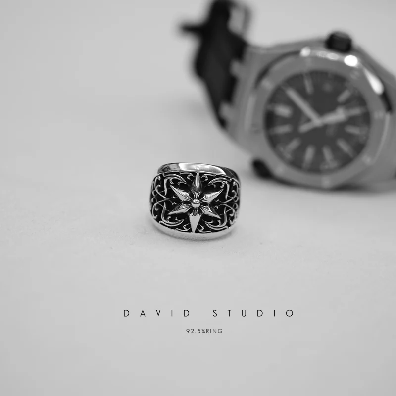 CHROME HEARTS OVAL STAR RING – ClASSIC