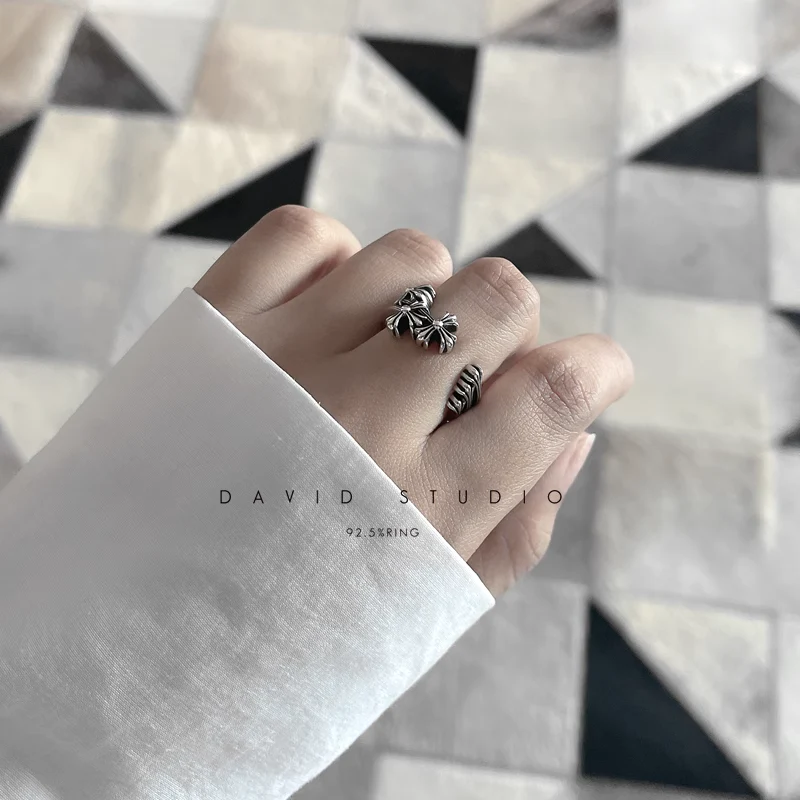 CHROME HEARTS CEMETERY HOOP RING
