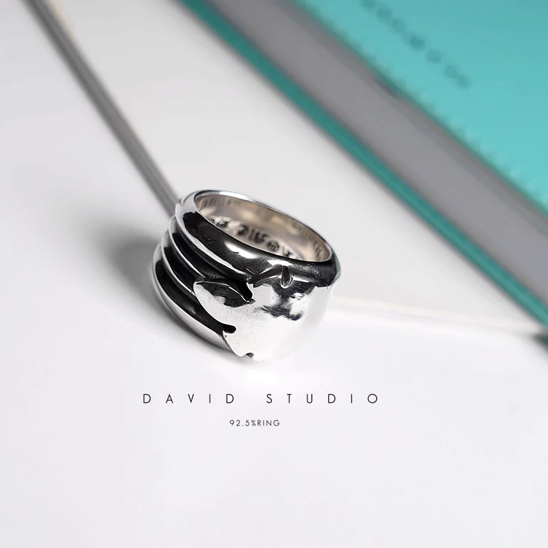CHROME HEARTS BIG FLEUR TAIL RING