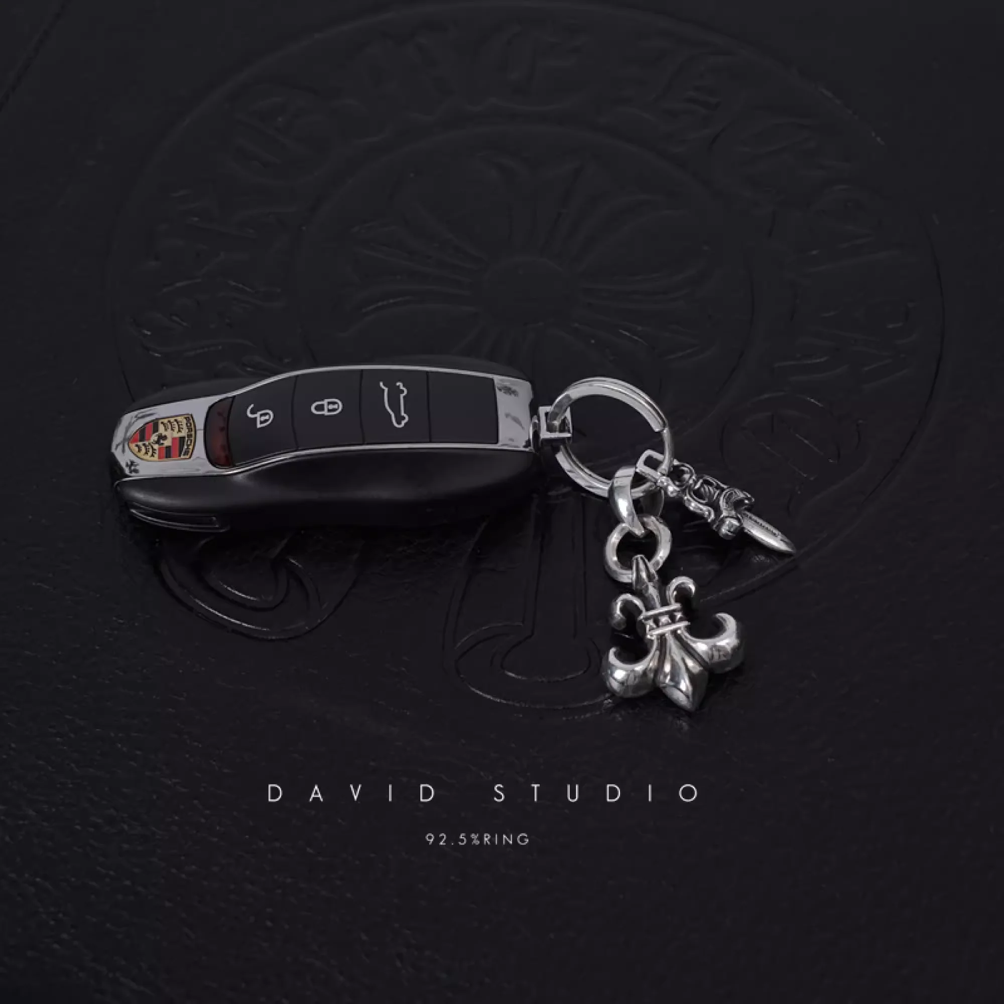 CHROME HEARTS BS FLEUR AND DAGGER KEY RING