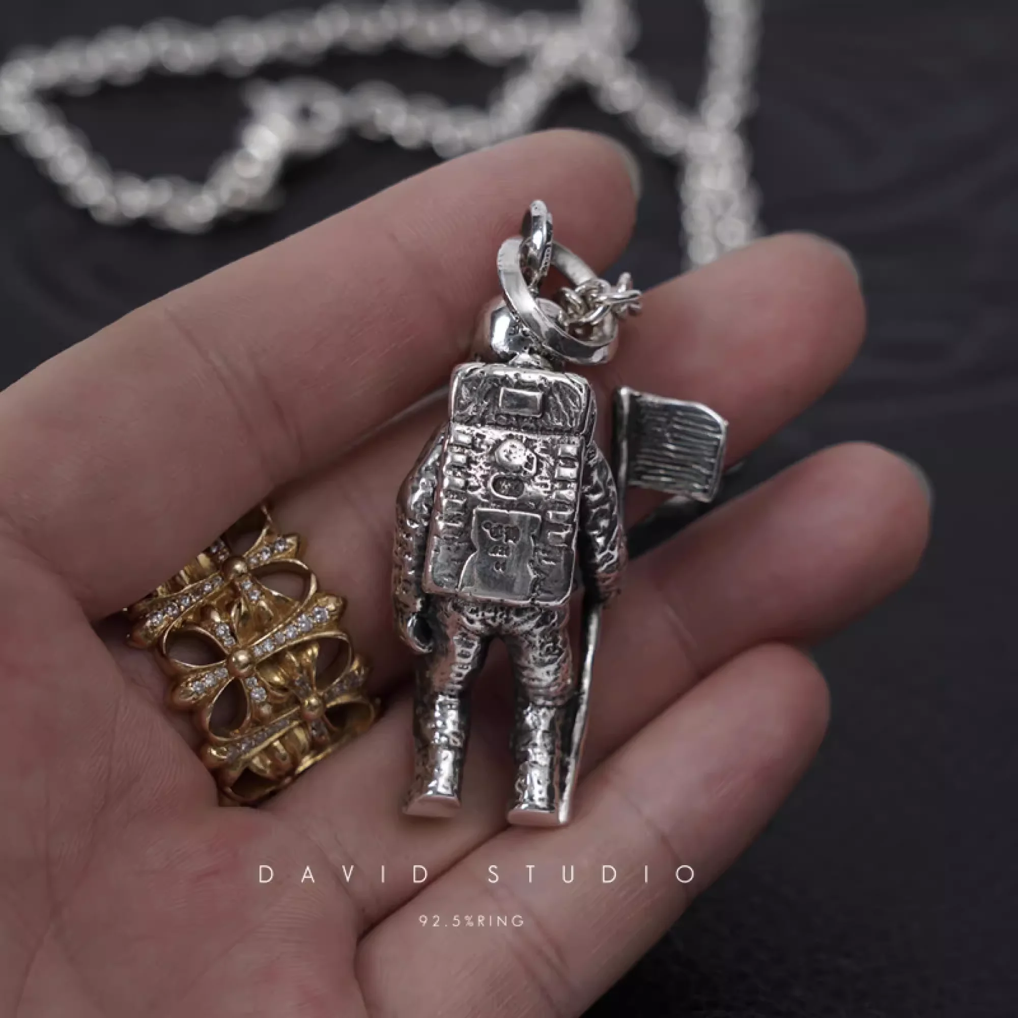 CHROME HEARTS FOTI ASTRONAUT PENDANT – ROLL CHAIN