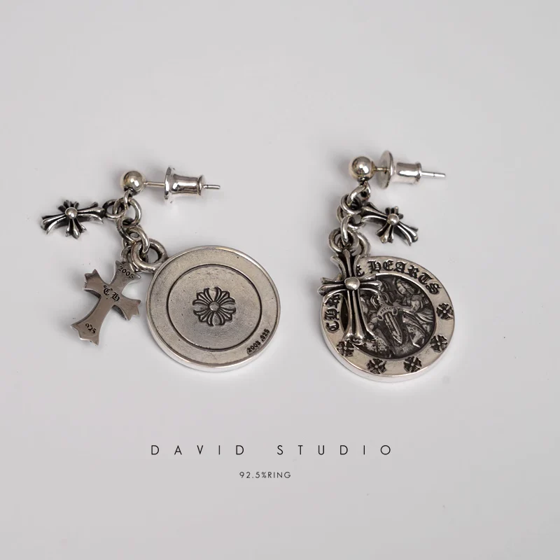 CHROME HEARTS CROSS ANGEL MEDALLION EARRING