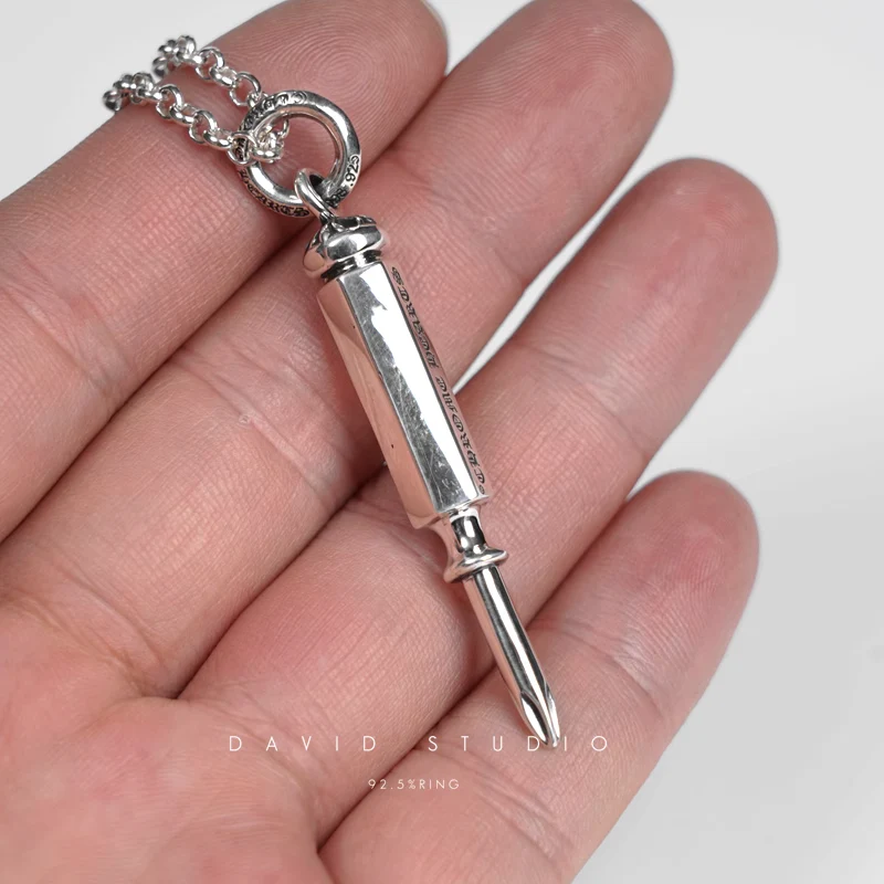 CH PLUS SCREW PENDANT – ROLL CHAIN