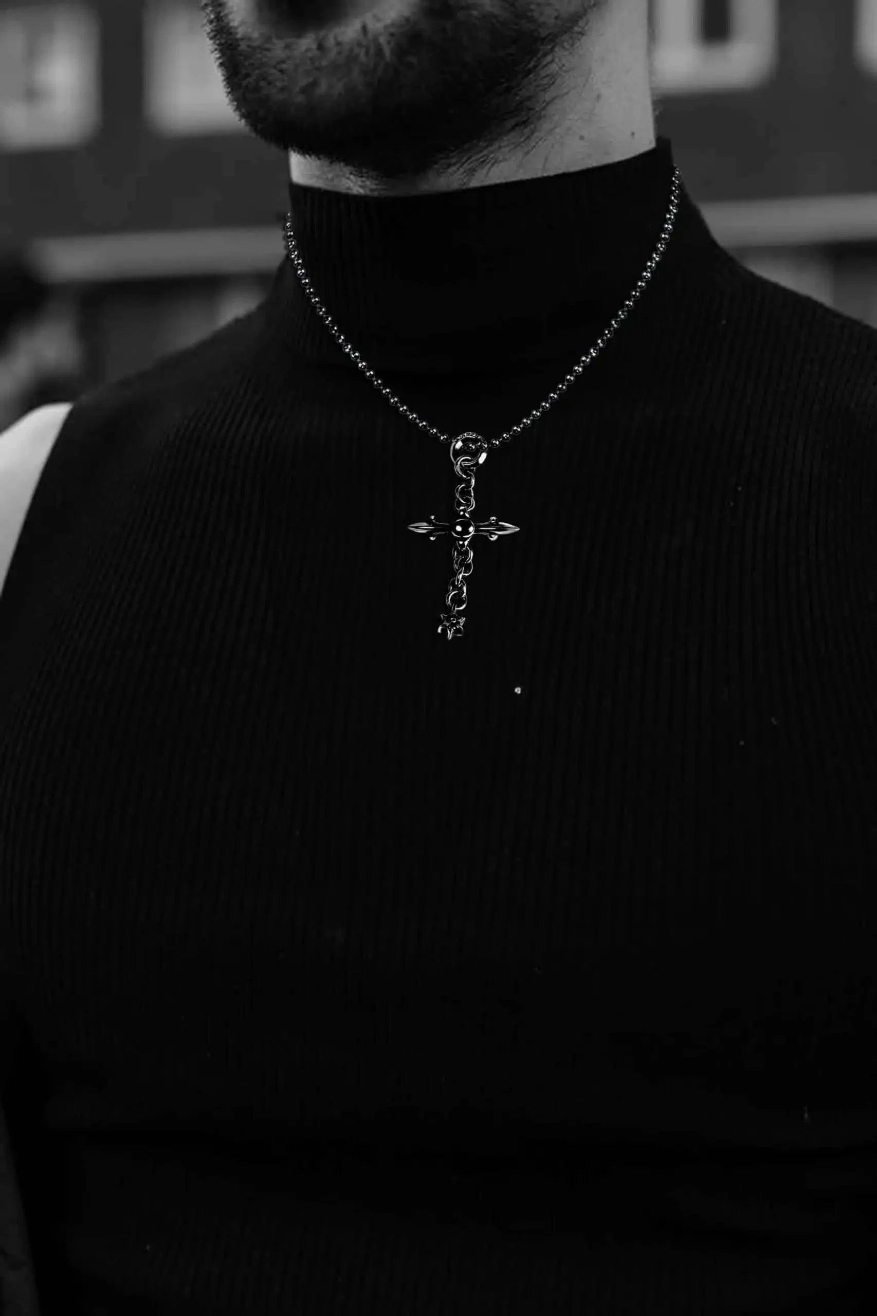CHROME HEARTS ROLY CROSS PENDANT