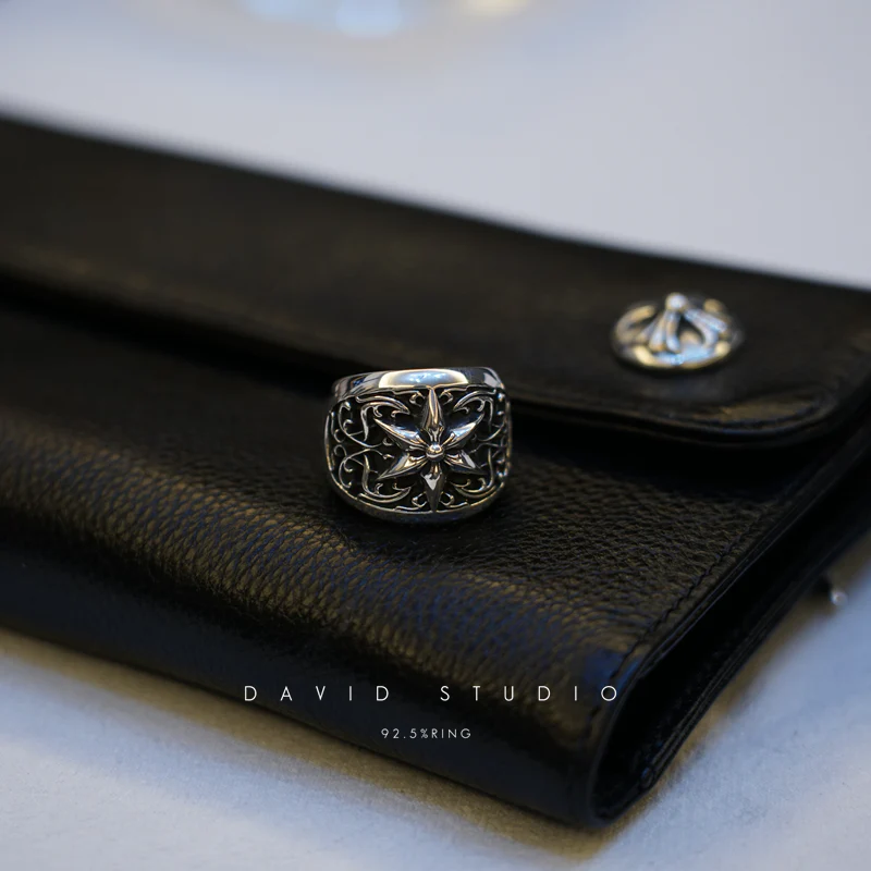 CHROME HEARTS OVAL STAR RING – ClASSIC
