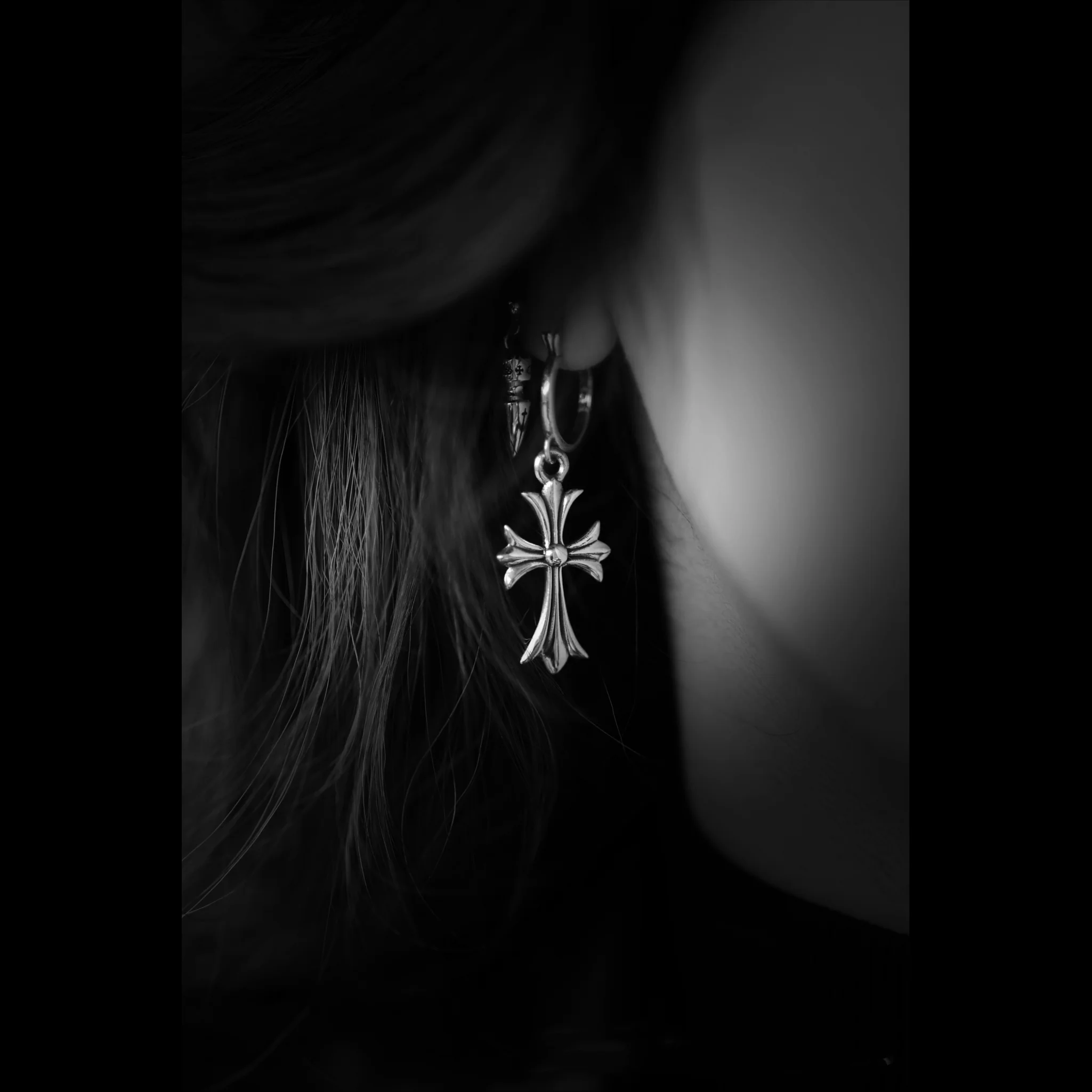 CHROME HEARTS TINY CROSS HOOP EARRING