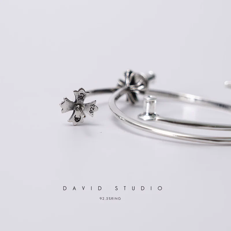 CHROME HEARTS CH PLUS HOOP EARRING