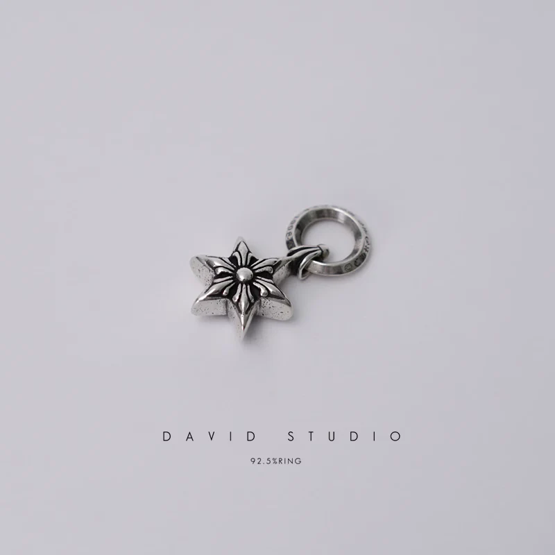 CHROME HEARTS STAR CHARM