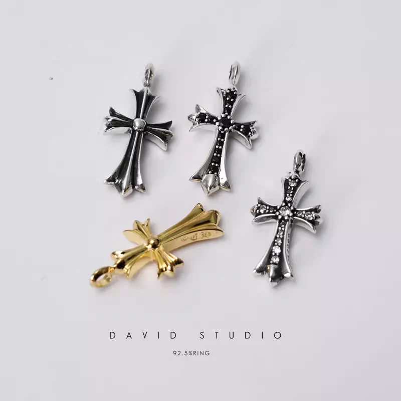 CHROME HEARTS SMALL CROSS CHARM WITH DIAMONDS