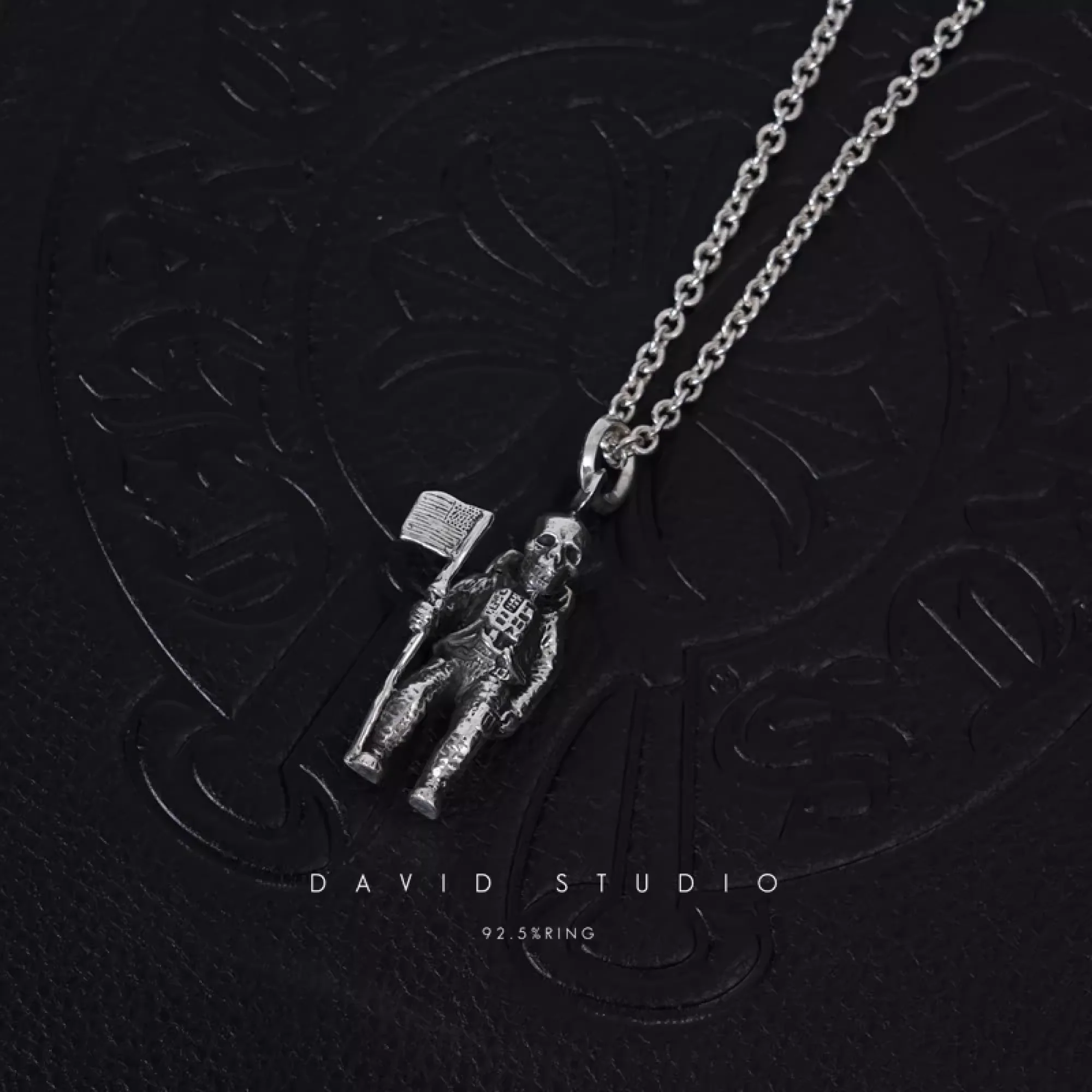CHROME HEARTS FOTI ASTRONAUT PENDANT – ROLL CHAIN