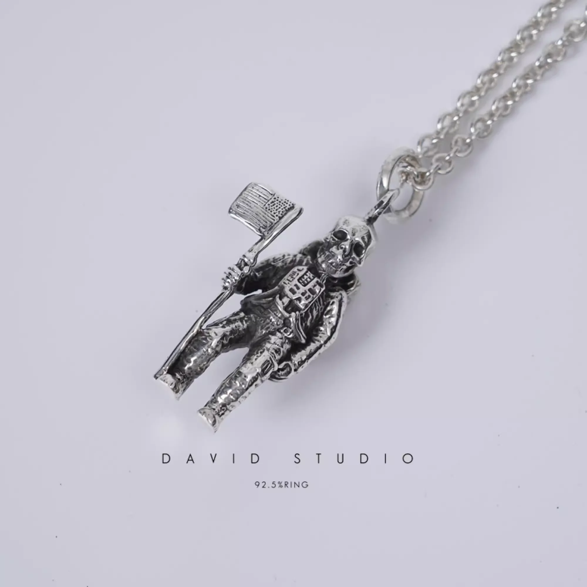 CHROME HEARTS FOTI ASTRONAUT PENDANT – ROLL CHAIN