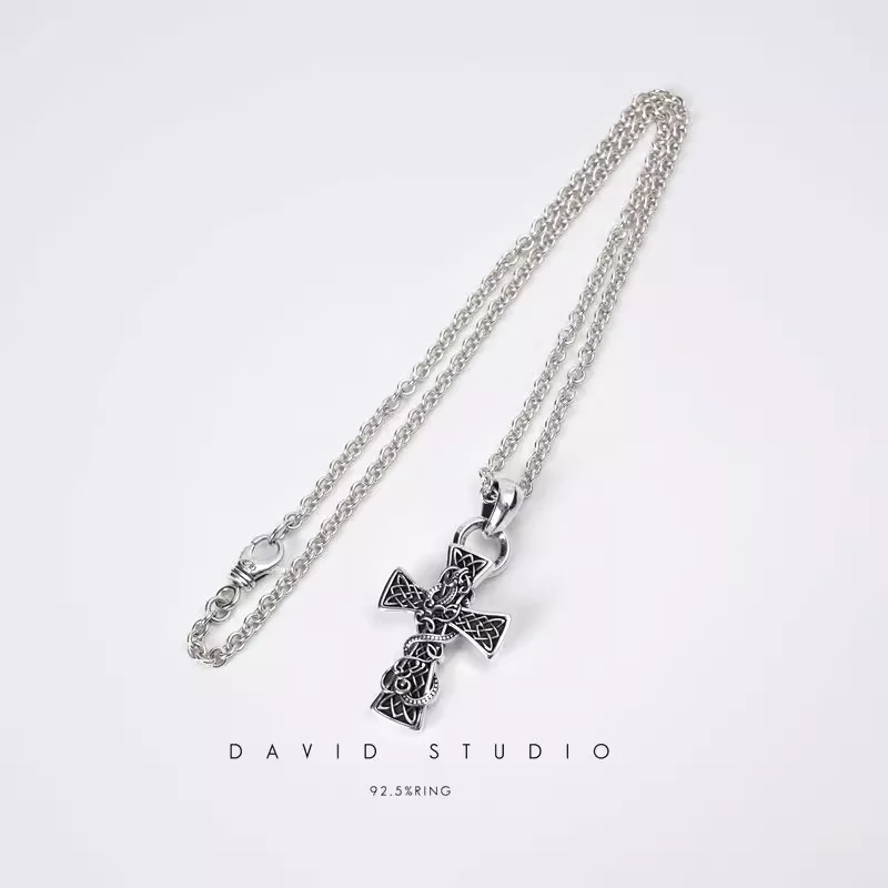 CELTIC CROSS PENDANT – ROLL CHAIN