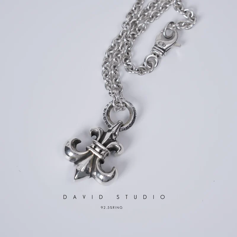CHROME HEARTS BS FLEUR CHARM – ROLL CHAIN
