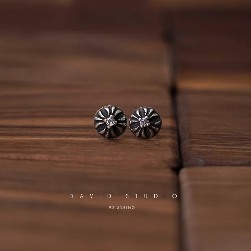 CHROME HEARTS CROSS BALL STUD WITH DIAMOND