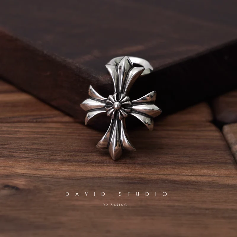 CHROME HEARTS DOUBLE PLUS CHARM