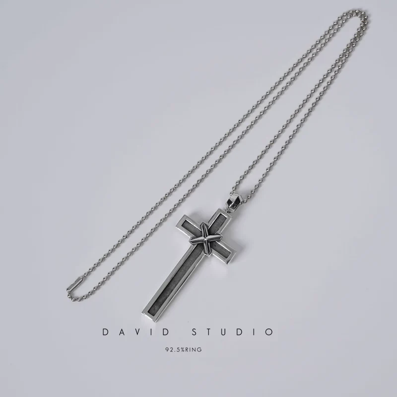 MAPPLETHORPE PENDANT – BALL CHAIN