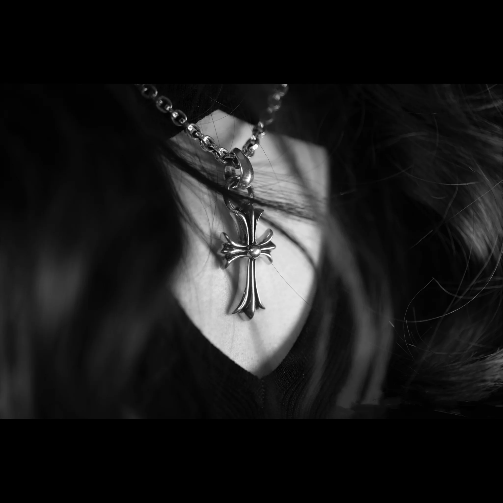 SMALL CROSS PENDANT WITH BAIL