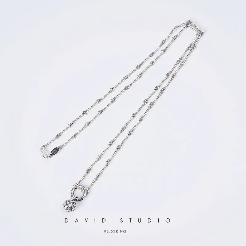 PYRAMID PLUS BALL CHARM – TWIST CHAIN