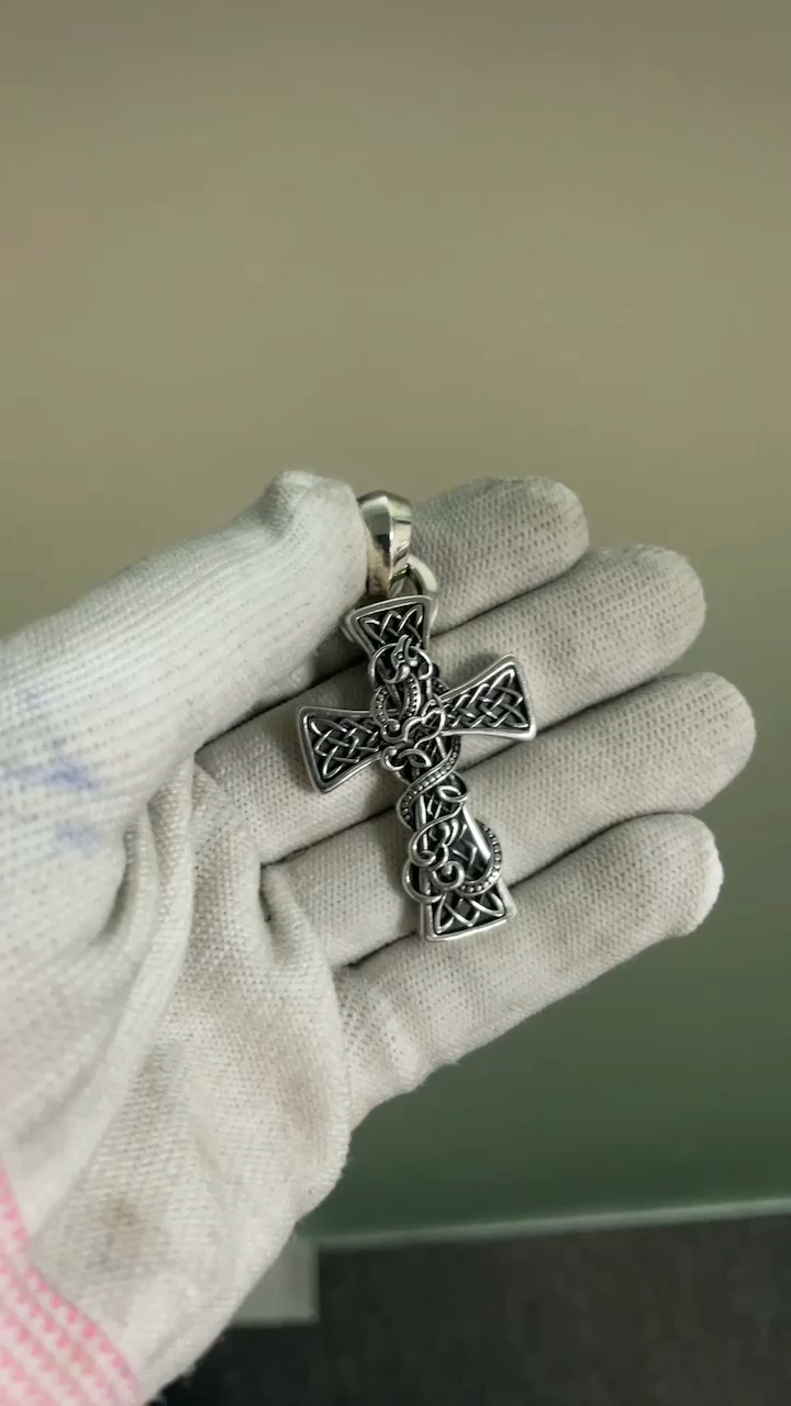 CHROME HEARTS CELTIC CROSS PENDANT