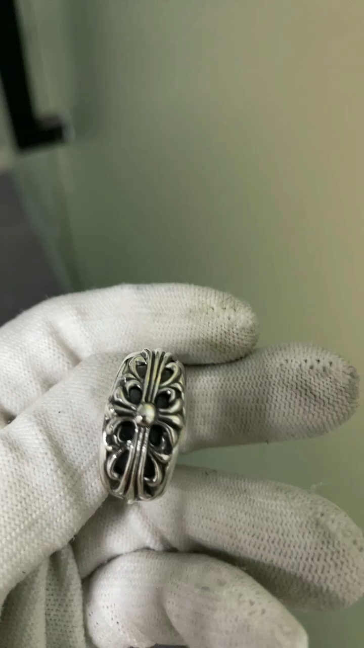 CHROME HEARTS FLORAL CROSS RING