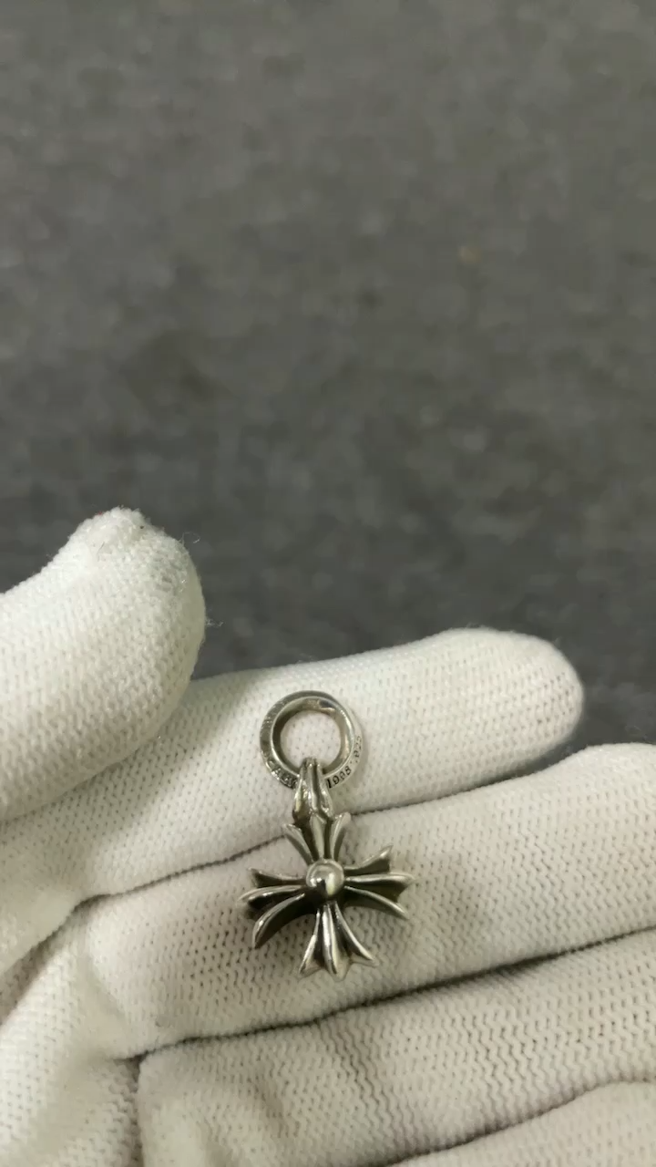 CHROME HEARTS CH PLUS CHARM
