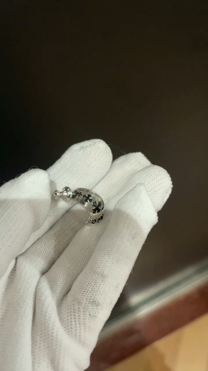 CHROME HEARTS CH PLUS WIDE HOOP EARRING SMALL