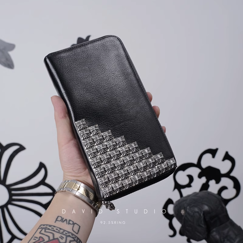 Chrome Hearts Zip Multi Pyramid Plus Wallet