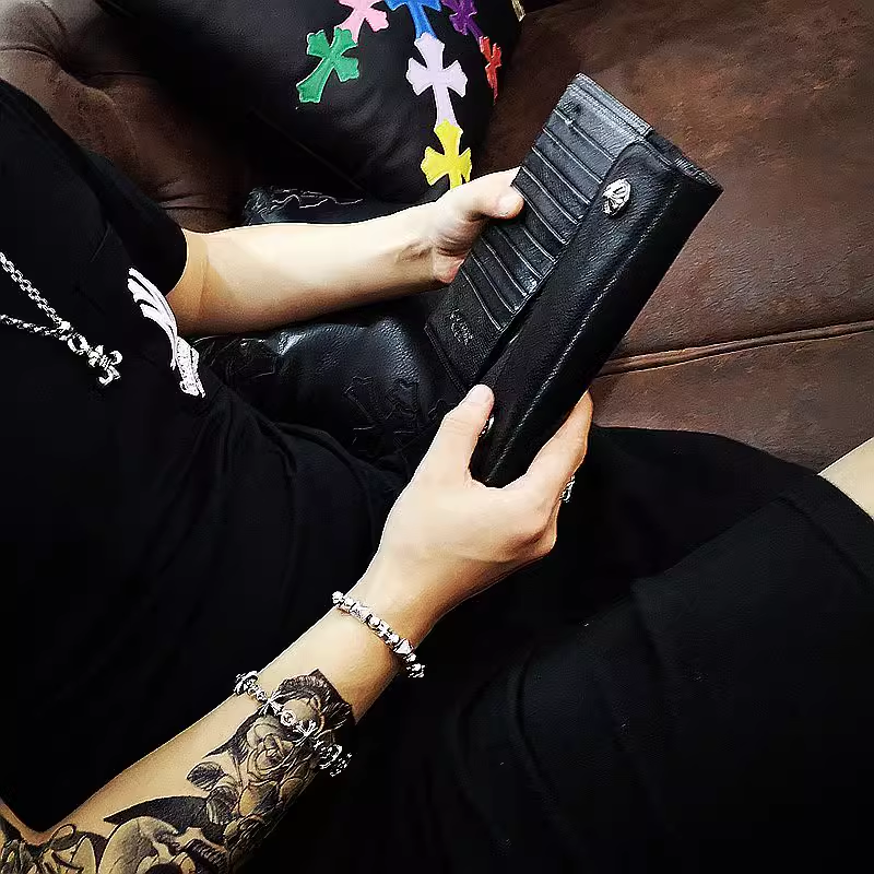 CHROME HEARTS 2 DAGGER ZIP 2 SNAP CROSS BUTTON LONG WALLET