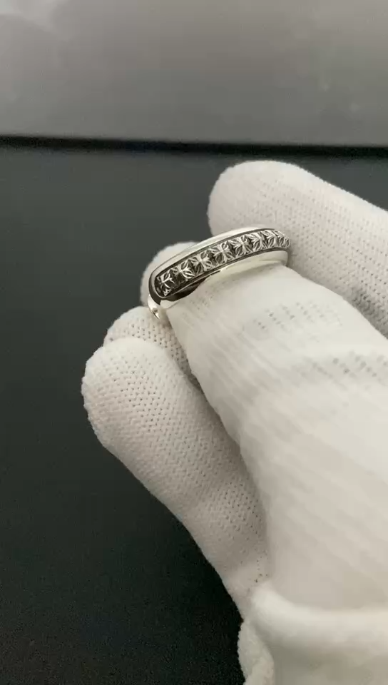 CHROME HEARTS CH PLUS PYRAMID OPEN BAND RING