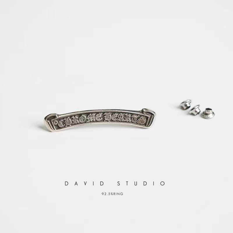CHROME HEARTS SCROLL BADGE