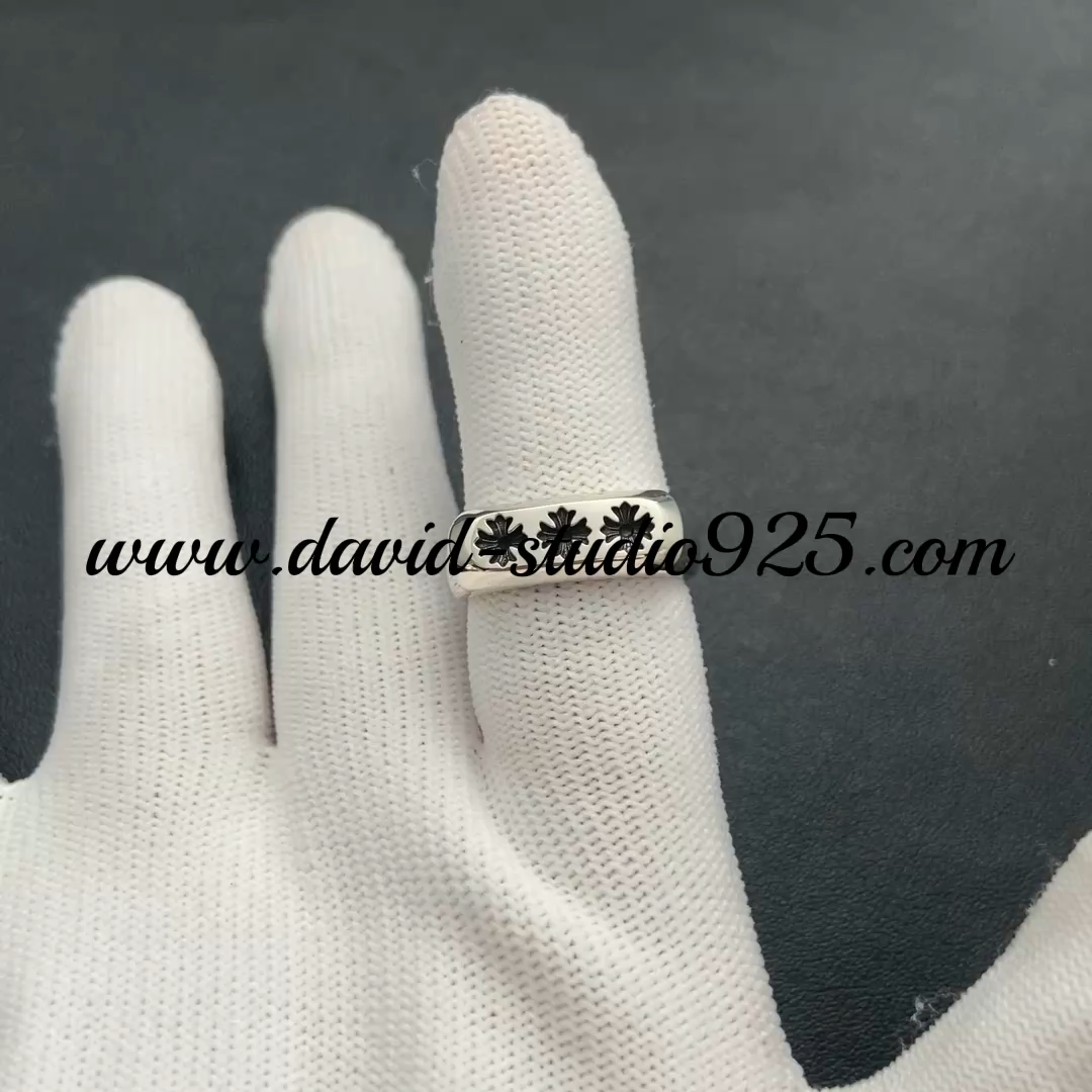 CHROME HEARTS TRIPLE CH PLUS FLAT RING
