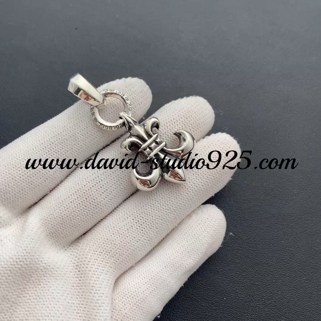 BS FLEUR PENDANT WITH BAIL