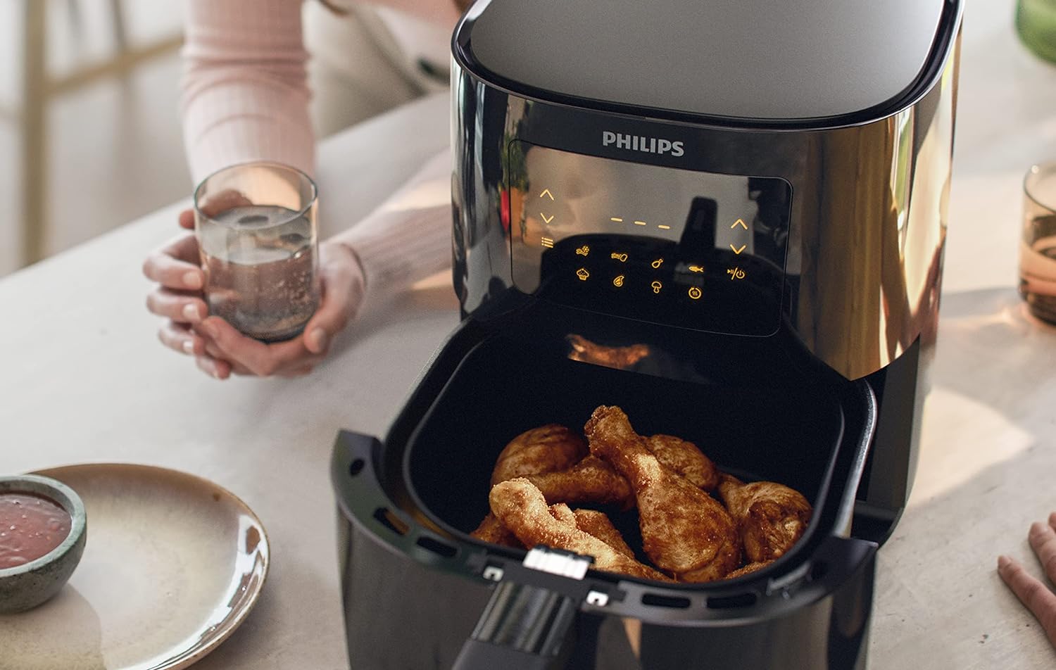 Philips Essential Airfryer XL 2.65lb/6.2L Capacity Digital Airfryer with Rapid Air Technology, Starfish Design, Easy Clean Basket, Black, (HD9270/91)
