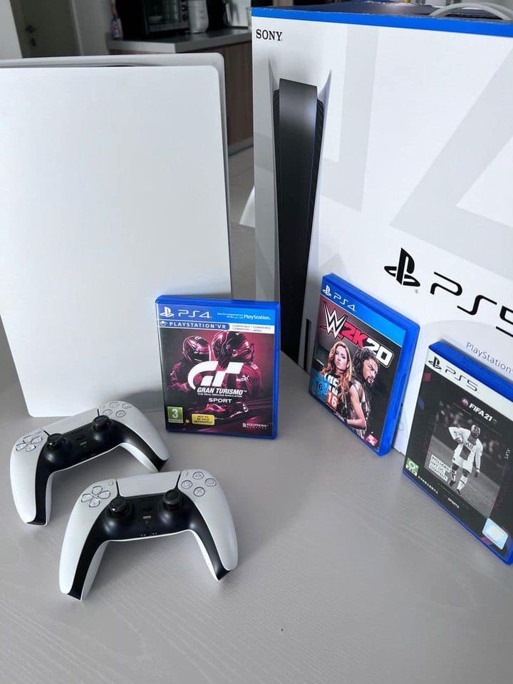 PlayStation PS5 Console – God of War Ragnark Bundle