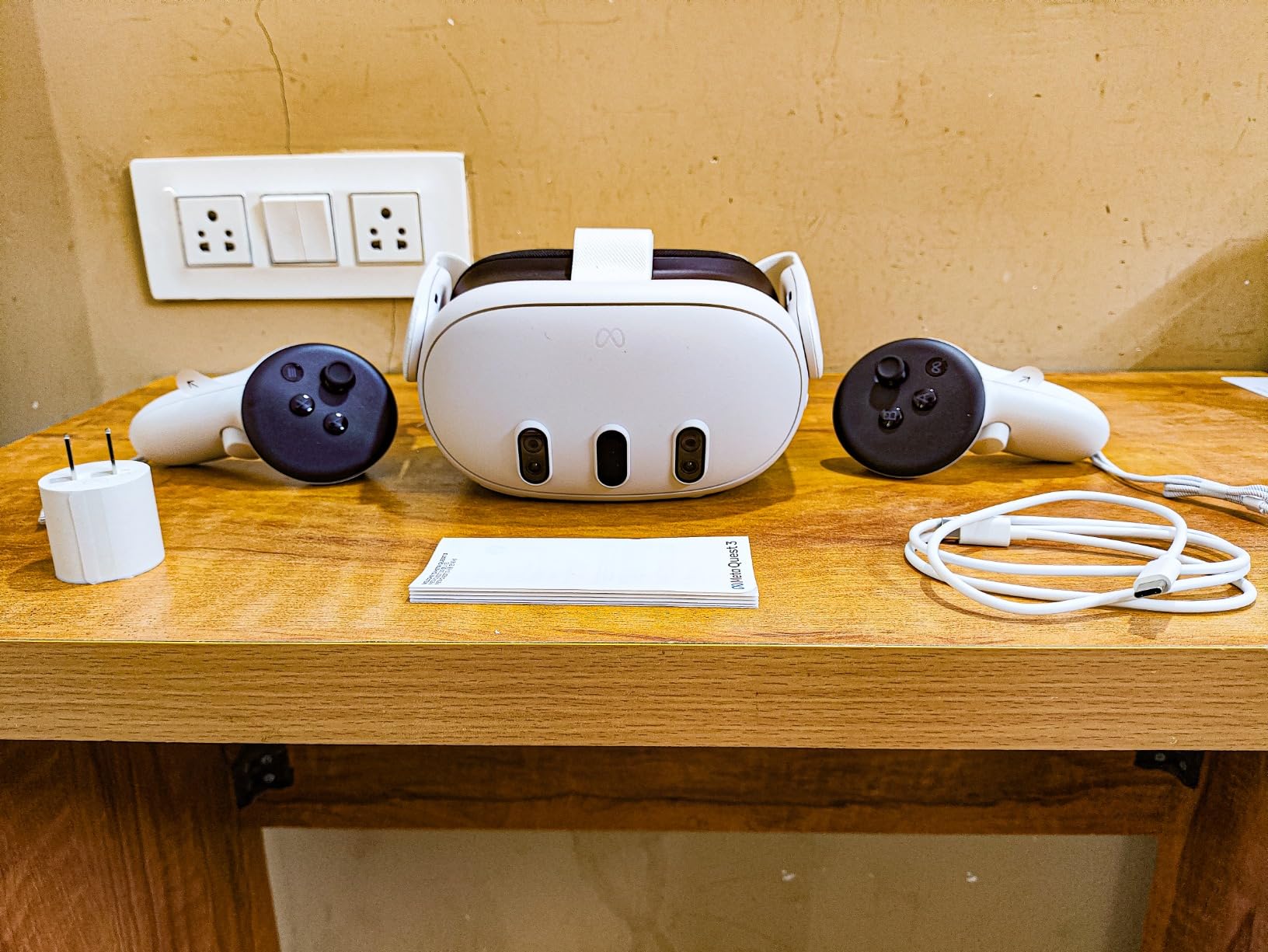 Meta Quest 3S 128GB — Get Batman: Arkham Shadow and a 3-Month Trial of Meta Quest+ Included — All-in-One Headset