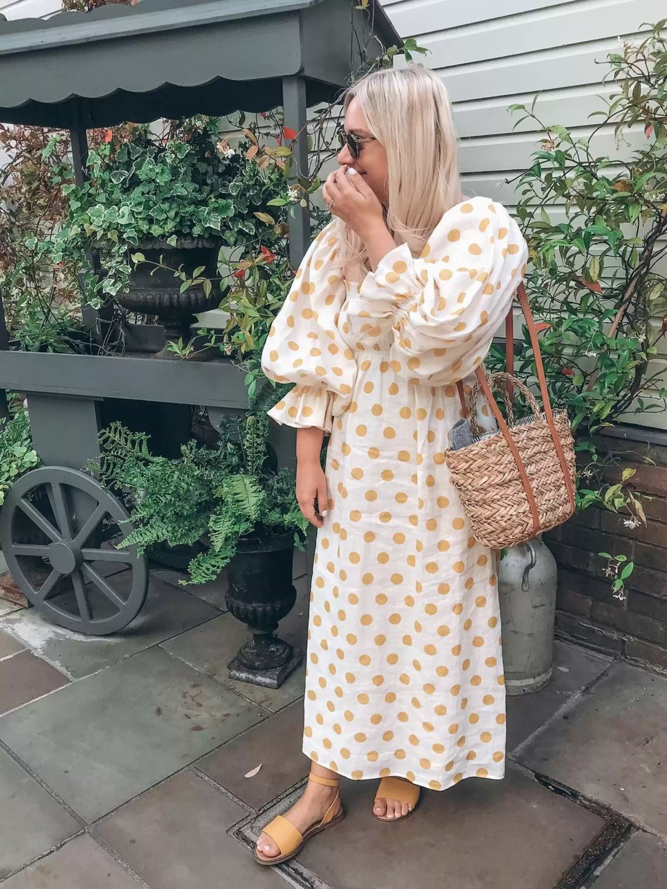 Yellow polka dot pure linen sleeved French one-line shoulder square collar dress