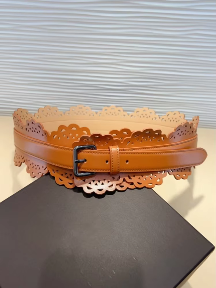 Top Quality ALAIA Cummerbunds 7CM Wide Female Luxury Brand Hollow Pattern Pin Buckle Fashion Italian Handmade Accessory Waist Belt