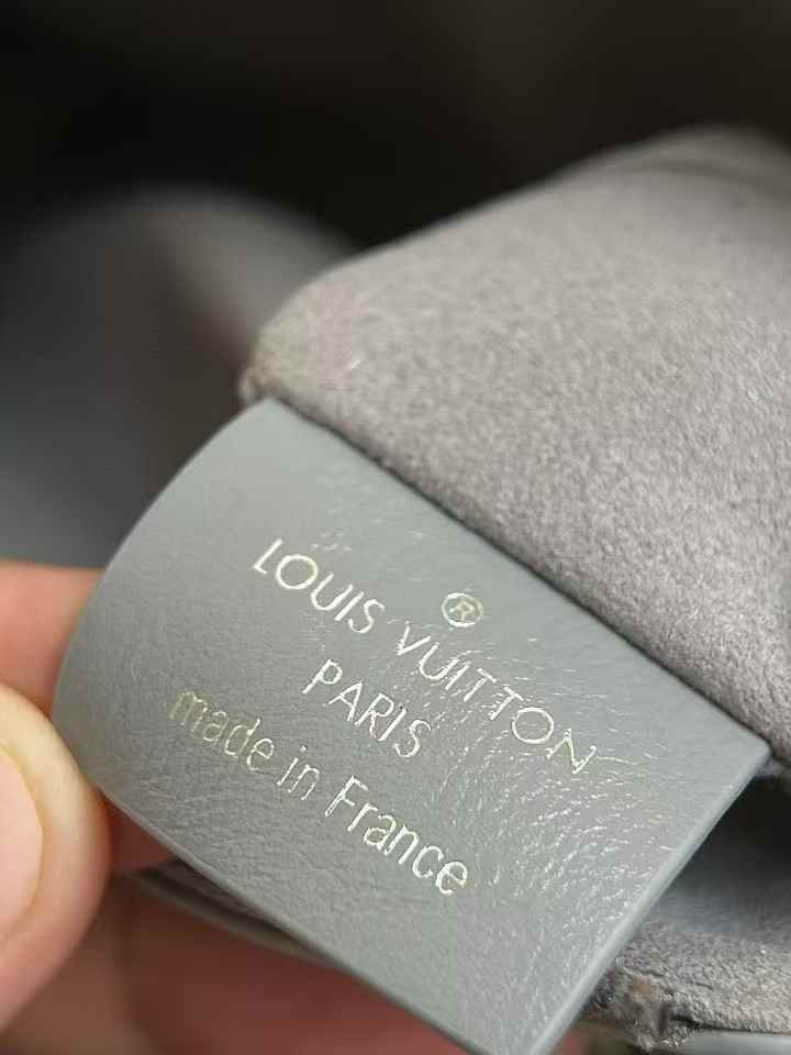 LV Fall-Winter 2024 Sho Slim Trunk M12596