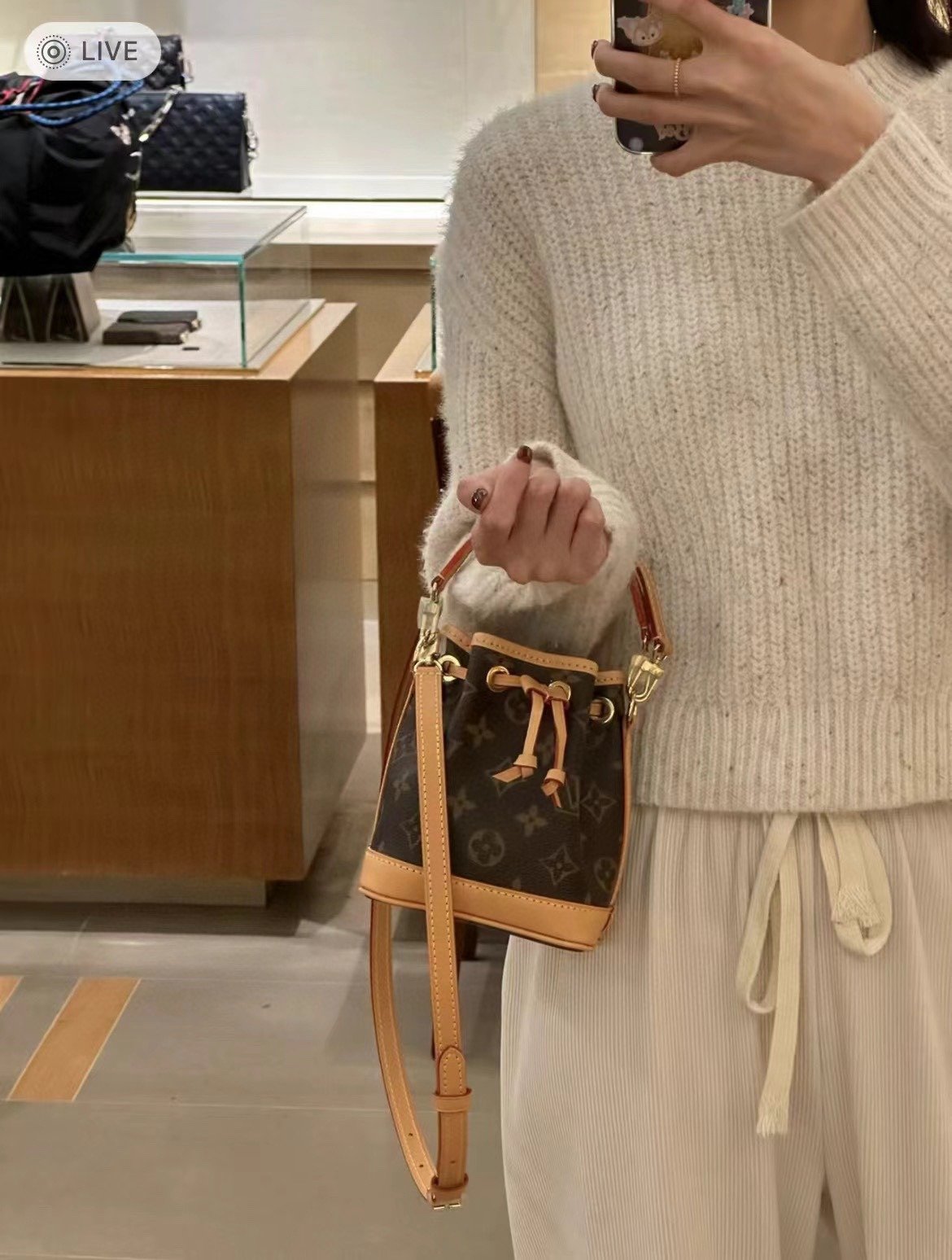 LOUIS VUITTON NANO NO M81266