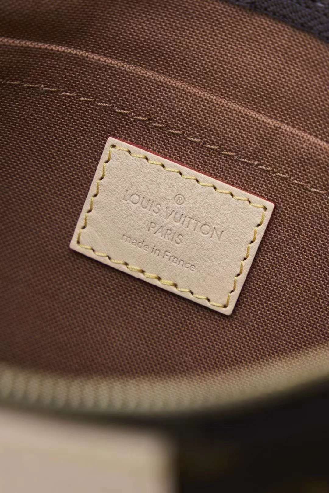 LV MULTI POCHETTE ACCESSOIRES Bag M44813/44840