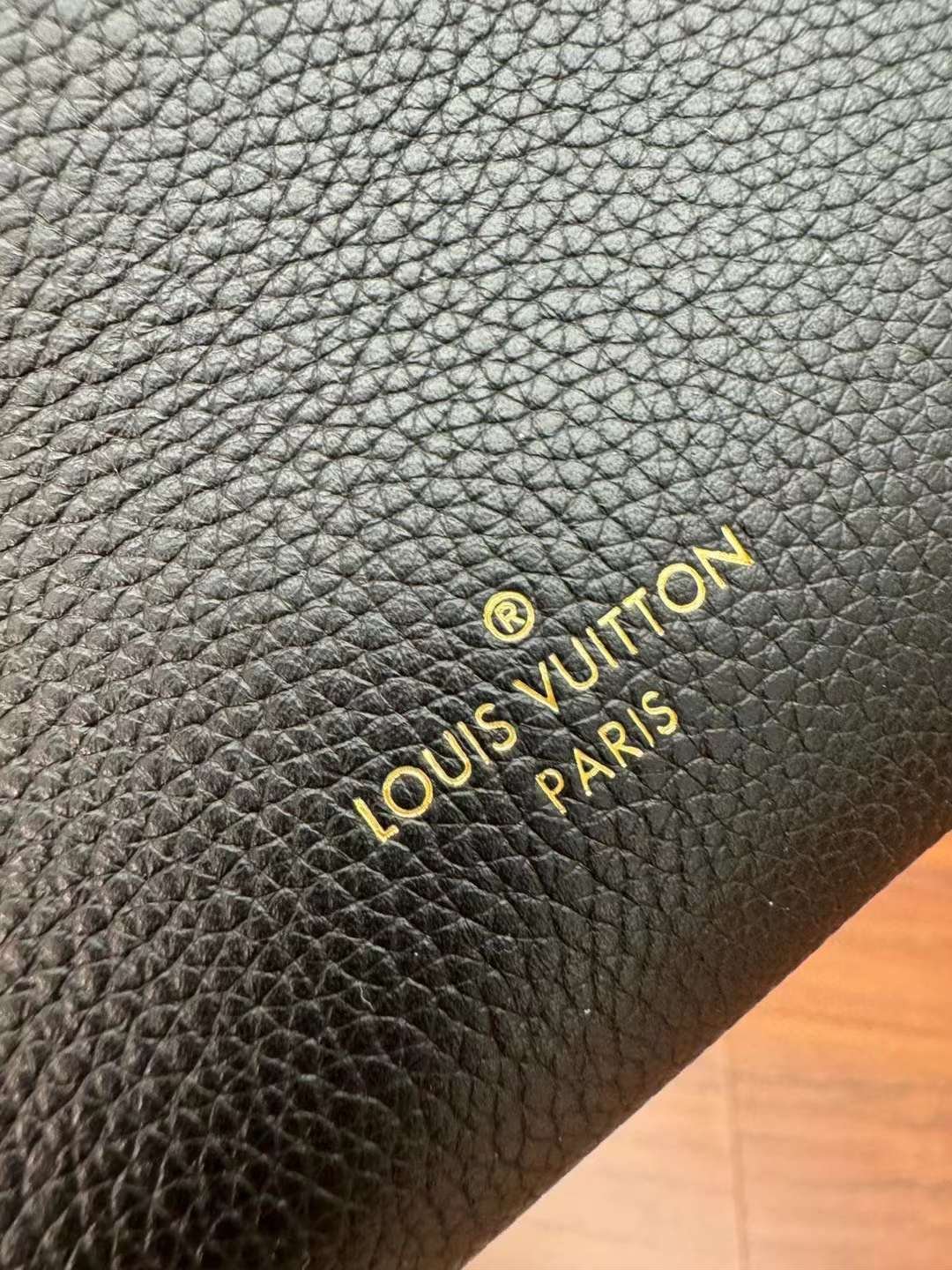 L V Side Trunk PM M423817