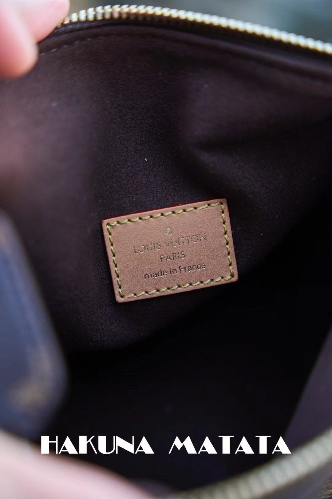 LOUIS VUITTON SIDE TRUNK M46358